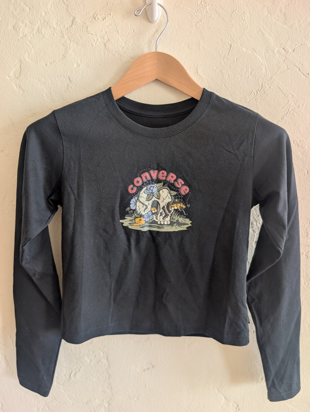 NWT Converse Skull Rose Web Graphic Long Sleeve Crop Top Tee Black S